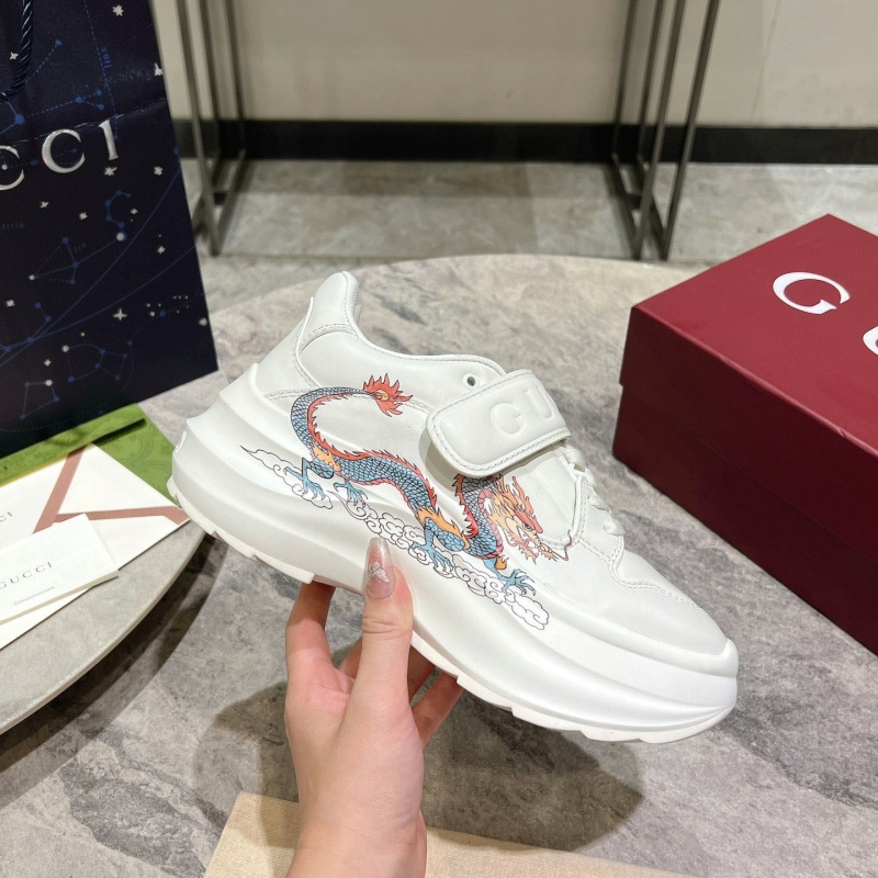 G*u*i casual shoes